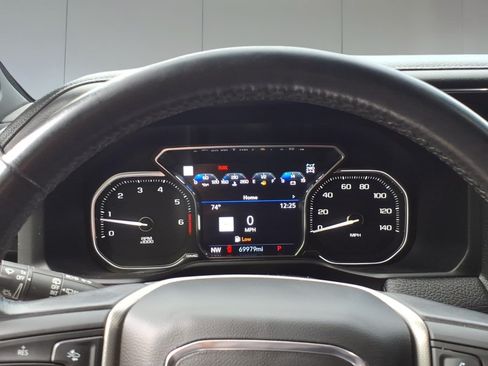 Used 2021 GMC Yukon Denali AWD/4WD image 9