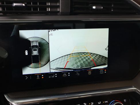 Used 2024 GMC Sierra 2500 Denali w/ Denali Reserve Package AWD/4WD image 6