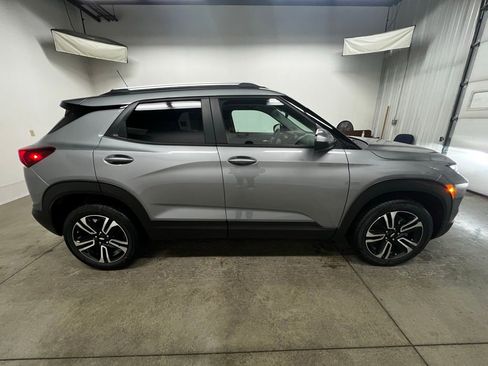 New 2026 Chevrolet TrailBlazer LT w/ LT Cold Weather Package image 2