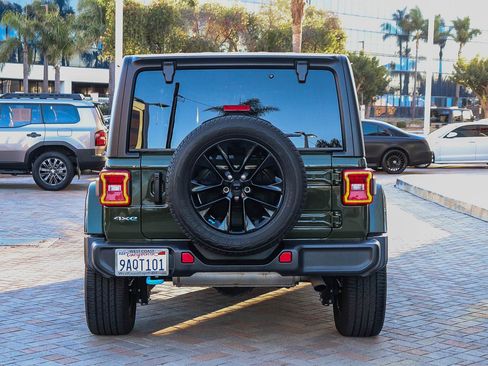 Used 2022 Jeep Wrangler Unlimited Sahara image 8
