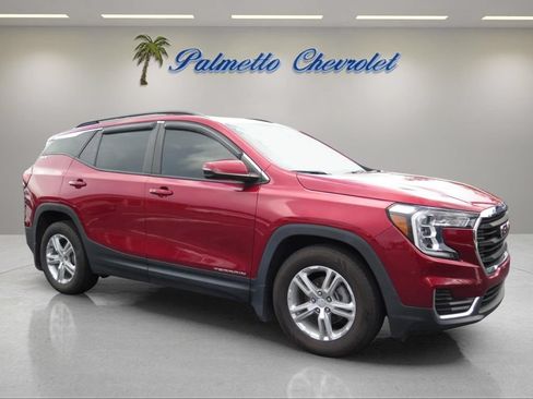 Used 2023 GMC Terrain SLE w/ Driver Convenience Package FWD image 1