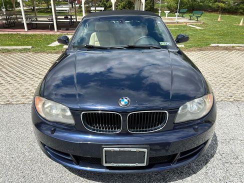 Used 2009 BMW 128i Convertible image 2