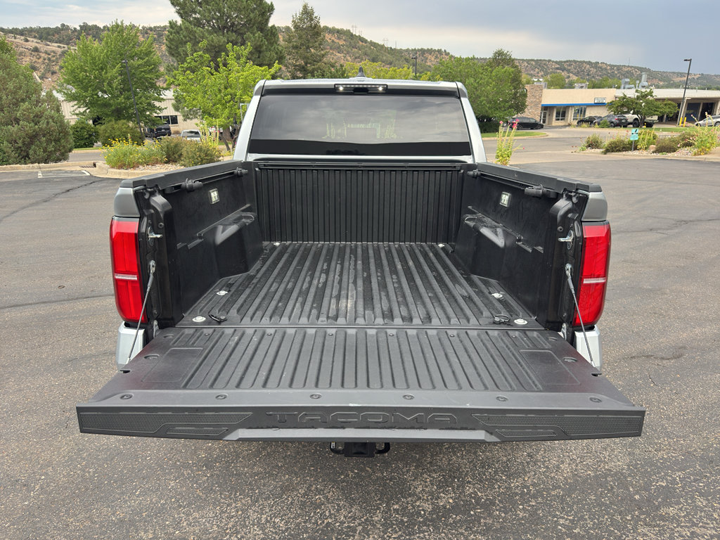 Used 2026 Toyota Tacoma TRD Off-Road AWD/4WD image 10