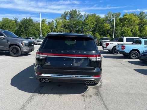 Used 2024 Lincoln Aviator Reserve AWD/4WD image 6