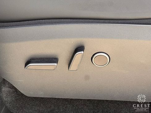 Used 2023 Tesla Model Y Performance AWD/4WD image 21