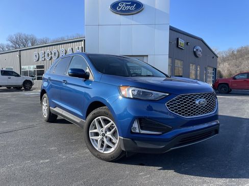 Used 2024 Ford Edge SEL w/ Convenience Package AWD/4WD image 3