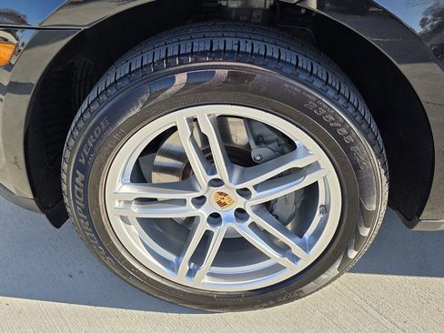 Used 2020 Porsche Macan S image 33