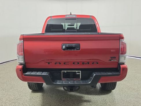 Used 2022 Toyota Tacoma TRD Sport w/ Technology Package AWD/4WD image 6