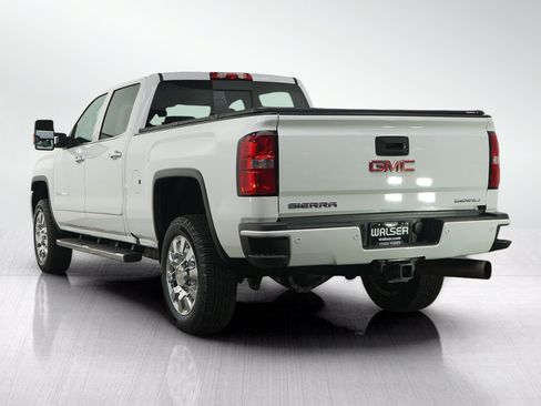 Used 2019 GMC Sierra 2500 Denali AWD/4WD image 3