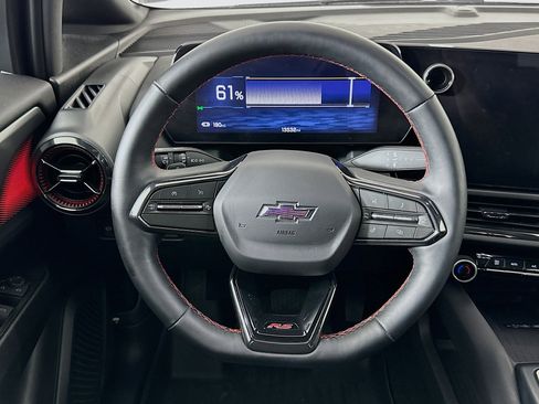 Used 2025 Chevrolet Equinox EV RS FWD image 18