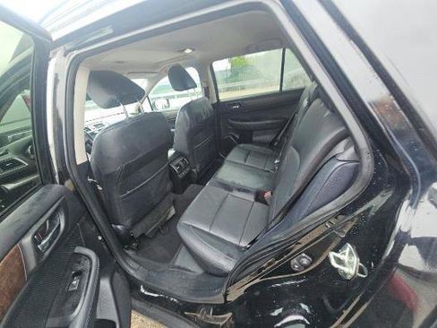 Used 2017 Subaru Outback 2.5i Limited AWD/4WD image 11