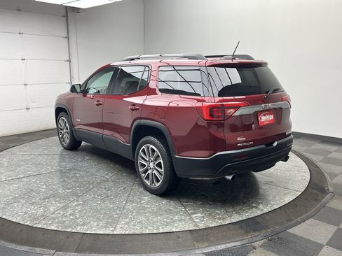 Used 2017 GMC Acadia SLT image 2