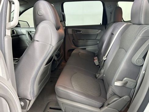 Used 2015 Chevrolet Traverse LS FWD image 25