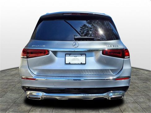 Used 2023 Mercedes-Benz Maybach GLS 600 4MATIC image 4