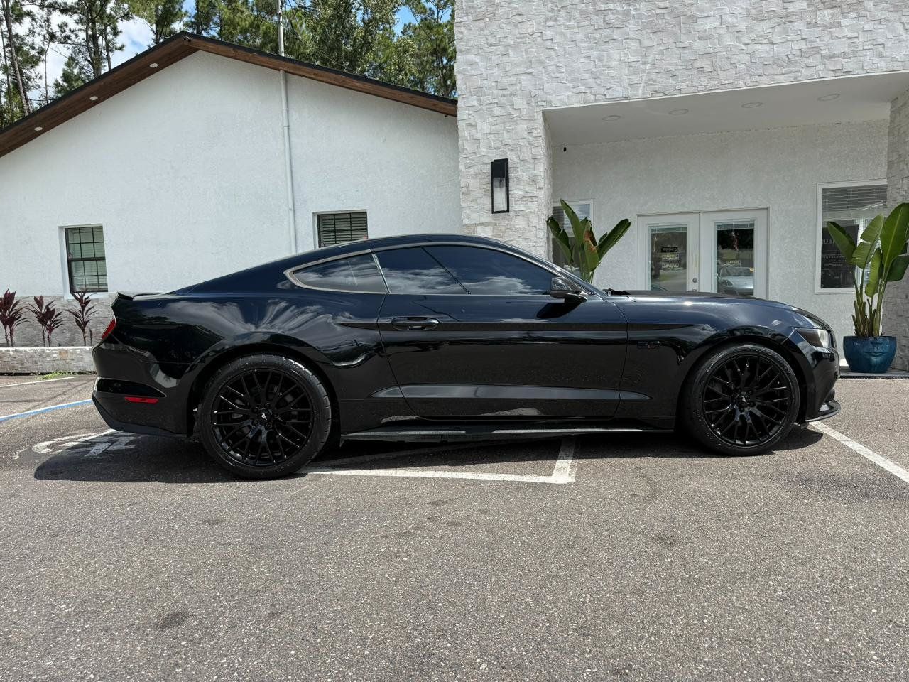 Used 2016 Ford Mustang GT Premium w/ Enhanced Security Package RWD image 15