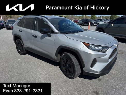 Used 2020 Toyota RAV4 LE image 3