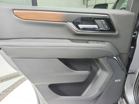 New 2026 GMC Yukon Denali w/ Sun & Power Step Package RWD image 37