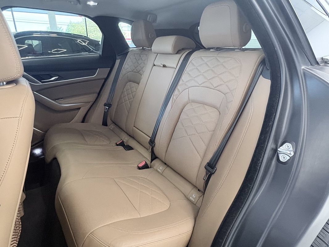 Used 2022 Jaguar F-PACE S AWD/4WD image 22