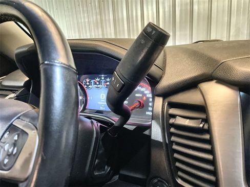 Used 2016 GMC Yukon Denali image 15