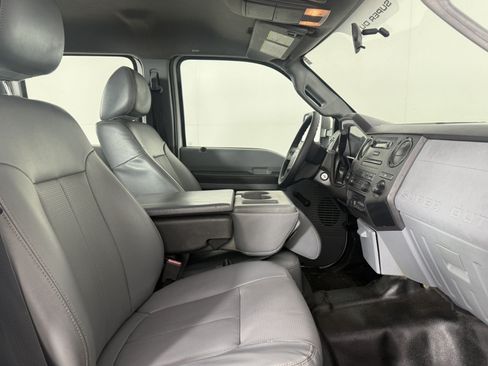 Used 2013 Ford F350 XL w/ Skid Plate Pkg AWD/4WD image 10