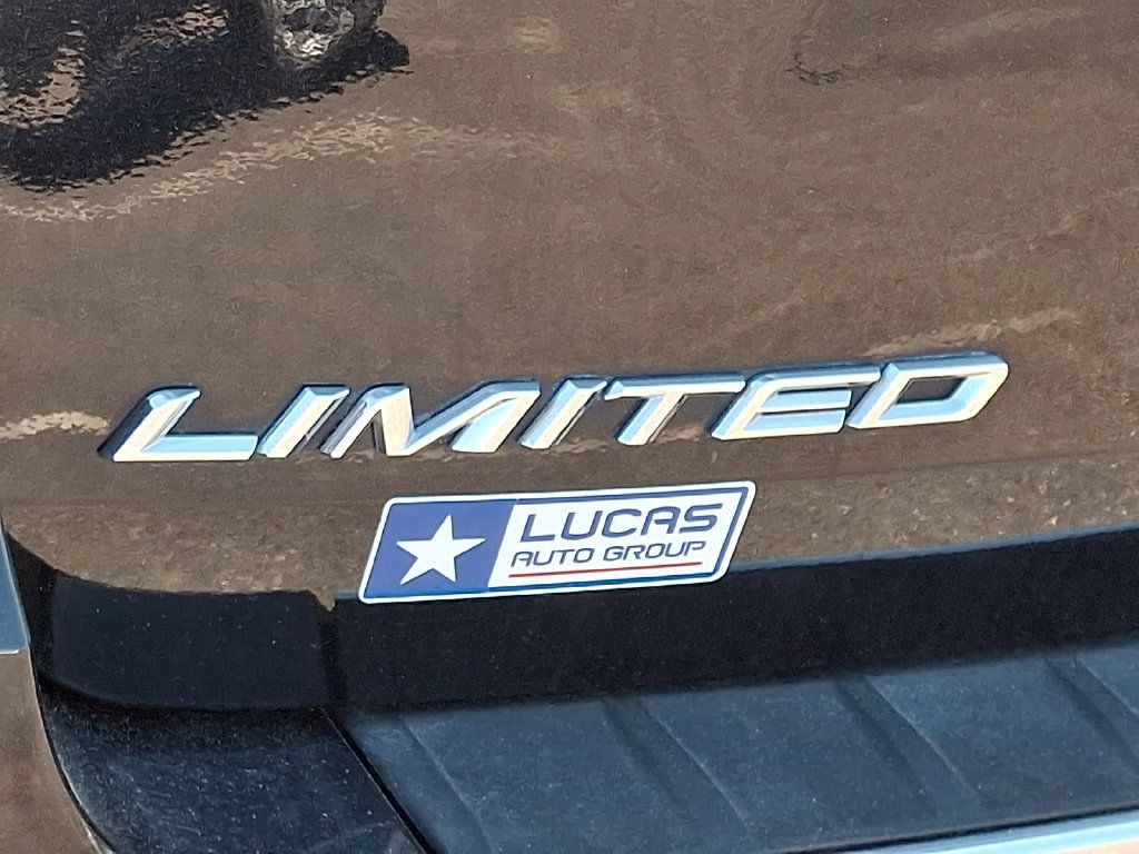 Used 2020 Ford Explorer Limited w/ Class III Trailer Tow Package AWD/4WD image 32