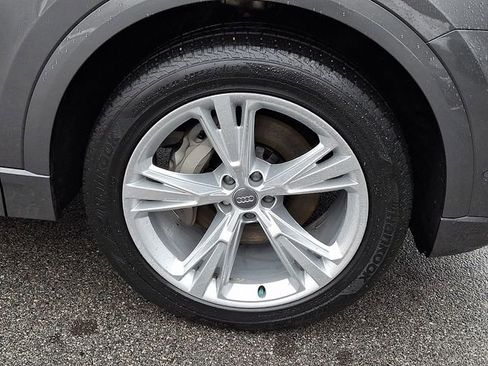 Used 2020 Audi Q8 Premium Plus w/ Premium Plus Package image 8