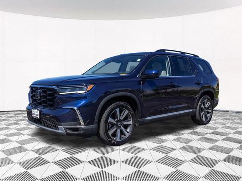 Used 2023 Honda Pilot Elite image 4