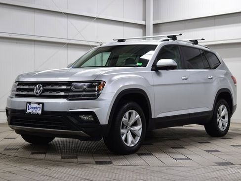 Used 2018 Volkswagen Atlas SE image 3