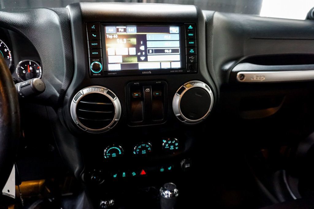 Used 2013 Jeep Wrangler Rubicon w/ PWR Convenience Group AWD/4WD image 12
