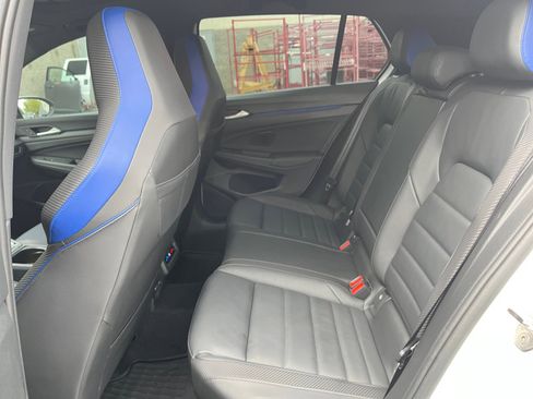 Used 2024 Volkswagen Golf R image 24