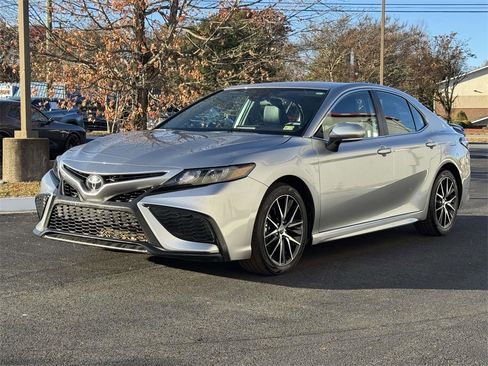 Used 2023 Toyota Camry SE image 24