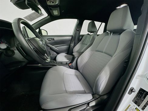 Certified 2024 Toyota Corolla Cross SE image 20