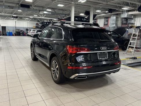Used 2023 Audi Q5 2.0T Premium w/ Convenience Package AWD/4WD image 6