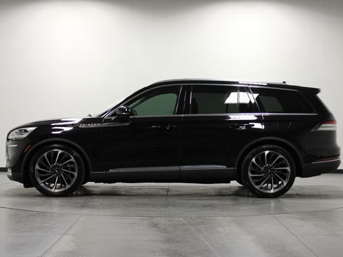 Used 2020 Lincoln Aviator Reserve w/ Equipment Group 202A image 7