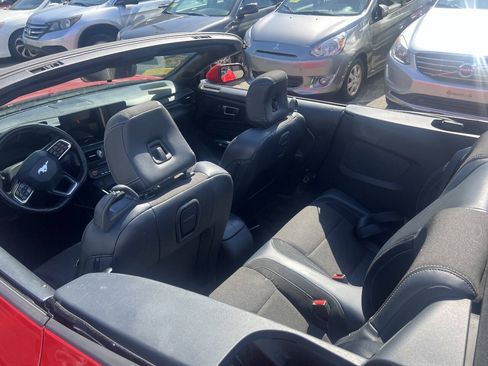 Used 2024 Ford Mustang Convertible RWD image 16