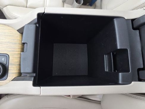 Used 2017 GMC Acadia Denali w/ Technology Package image 26