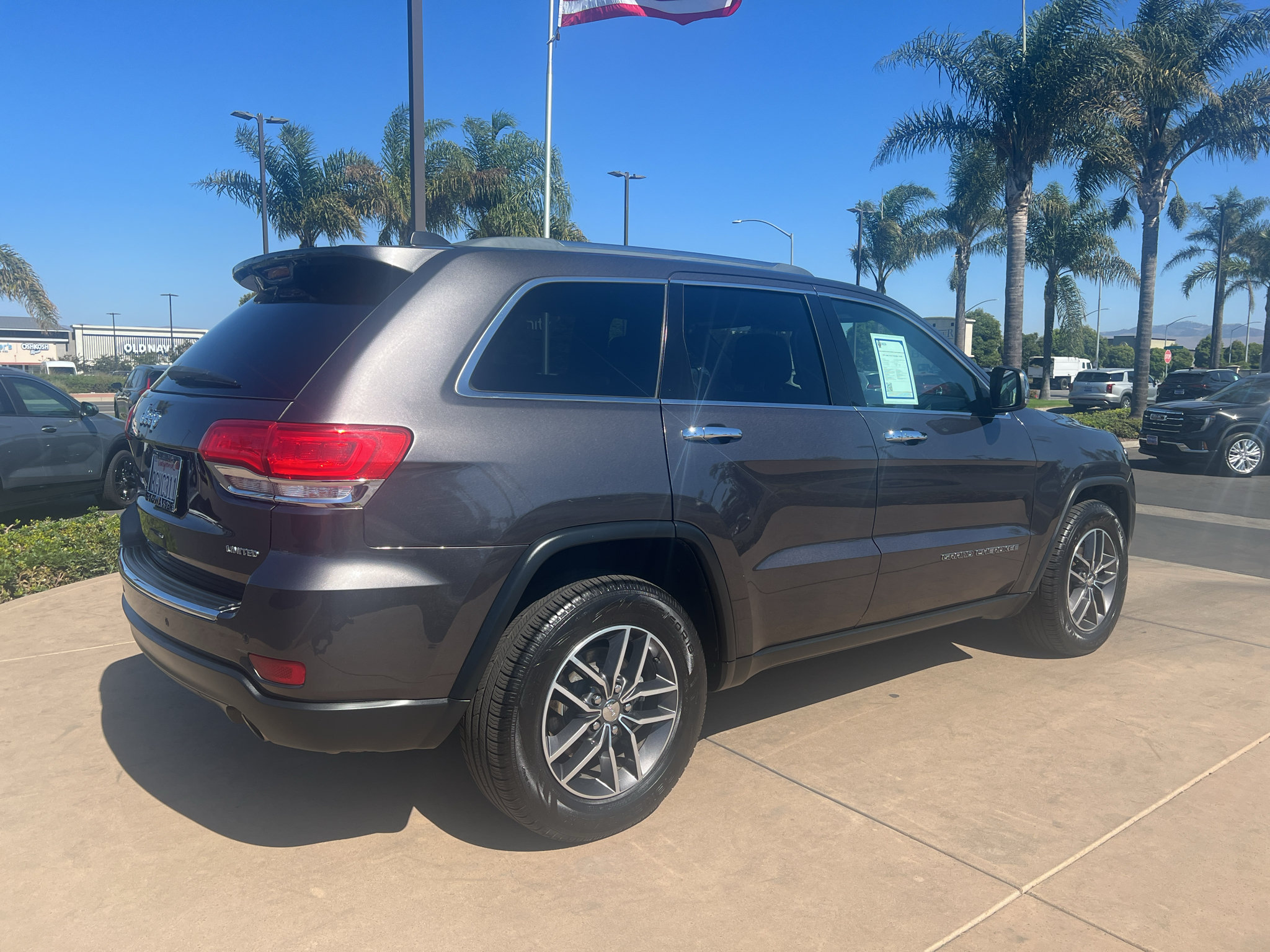 Used 2018 Jeep Grand Cherokee Limited RWD image 5
