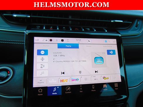 Used 2024 Jeep Grand Cherokee Limited w/ Black Appearance Package AWD/4WD image 23