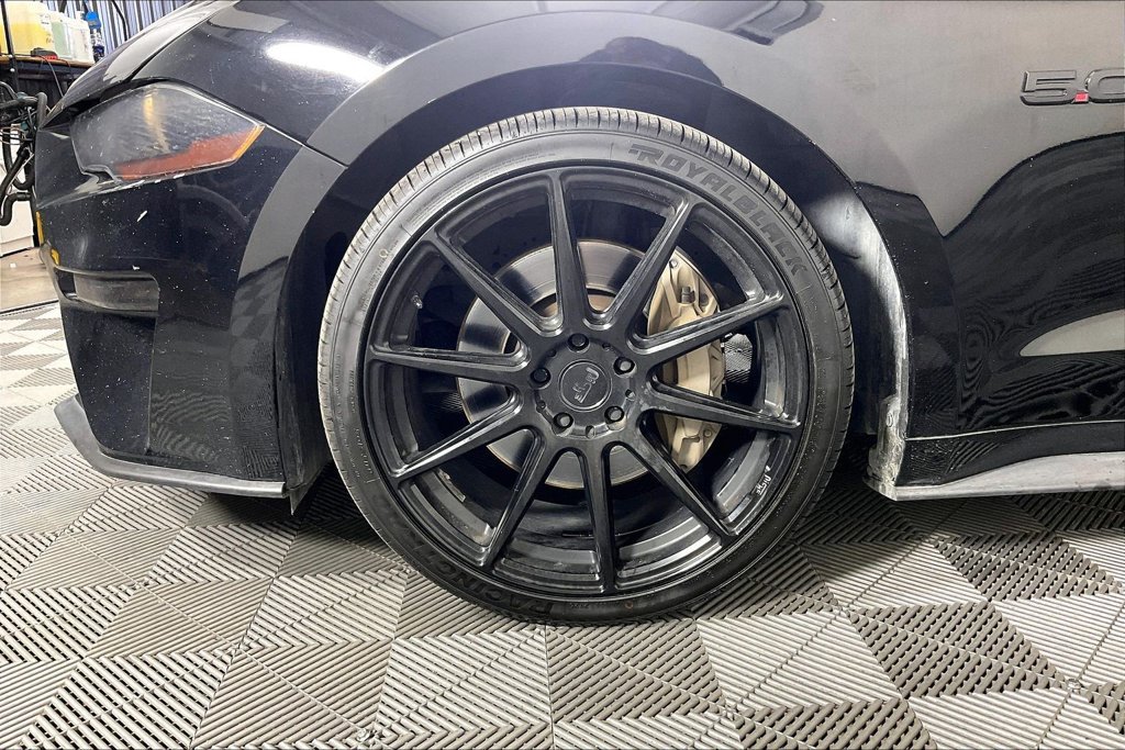 Used 2020 Ford Mustang GT Premium w/ Equipment Group 401A RWD image 10