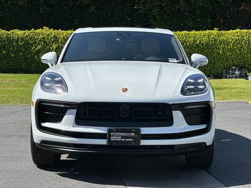 Certified 2025 Porsche Macan AWD/4WD image 11