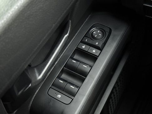 Used 2025 Toyota Tacoma SR5 image 15