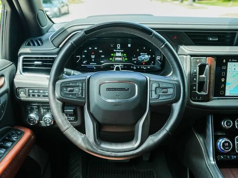 Used 2023 GMC Yukon Denali Ultimate AWD/4WD image 62