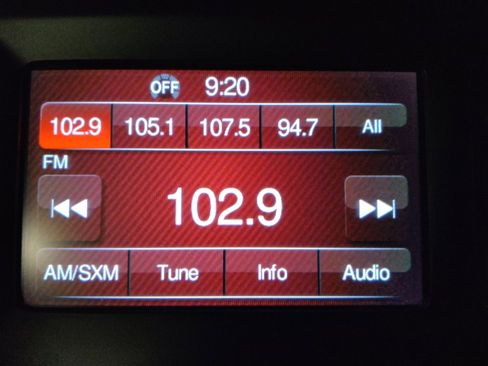 Used 2017 Dodge Challenger R/T image 25