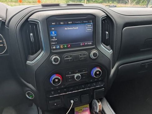 Used 2022 GMC Sierra 2500 Denali w/ Denali Ultimate Package AWD/4WD image 18