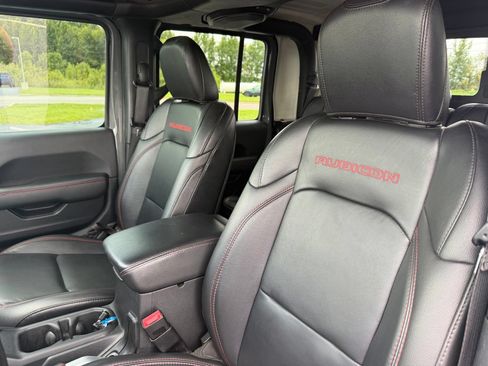 Used 2021 Jeep Gladiator Rubicon AWD/4WD image 12
