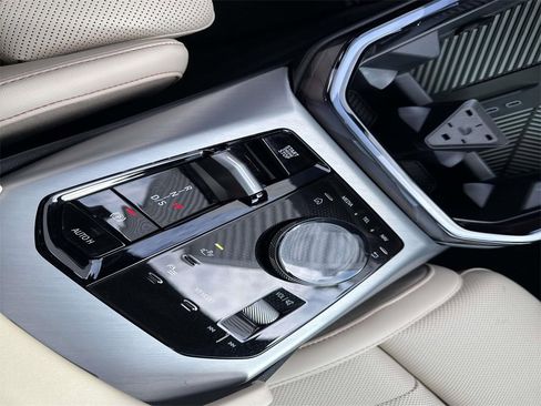 Used 2025 BMW X3 xDrive30i w/ M Sport Package image 25