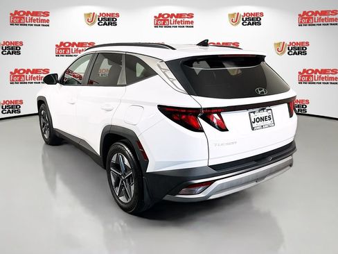 Used 2025 Hyundai Tucson SEL FWD image 2