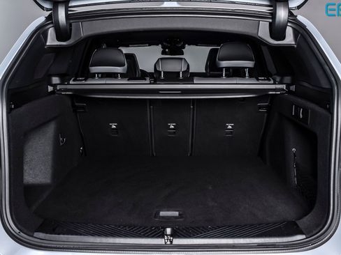 Used 2025 BMW X3 M50 w/ Premium Package image 12