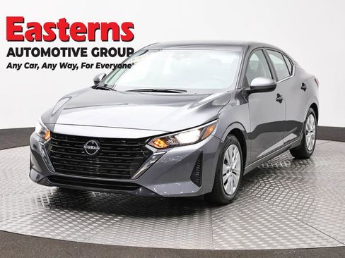 Used 2025 Nissan Sentra S FWD image 1