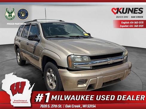 Used 2004 Chevrolet TrailBlazer LS w/ LS Preferred Equipment Group AWD/4WD image 1